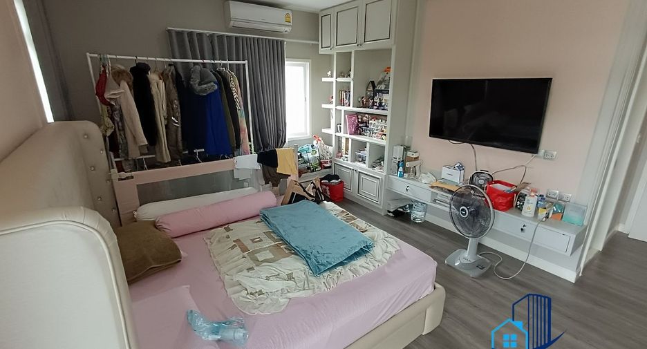 For sale 4 bedrooms house in Sai Mai, Bangkok