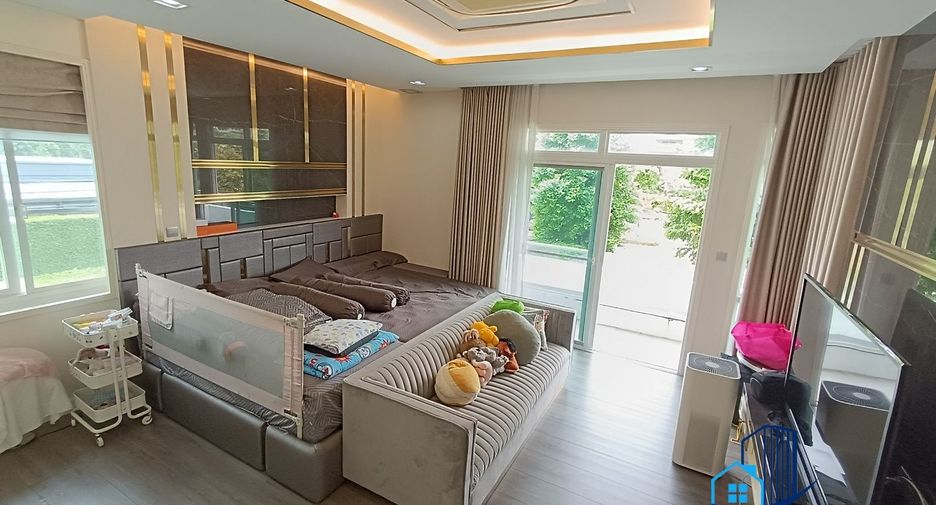 For sale 4 bedrooms house in Sai Mai, Bangkok