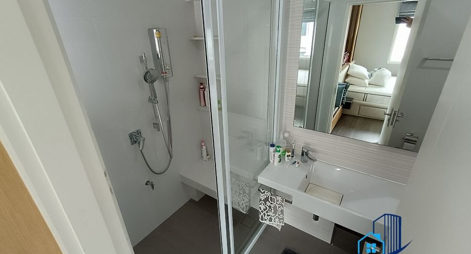 For sale 4 bedrooms house in Sai Mai, Bangkok
