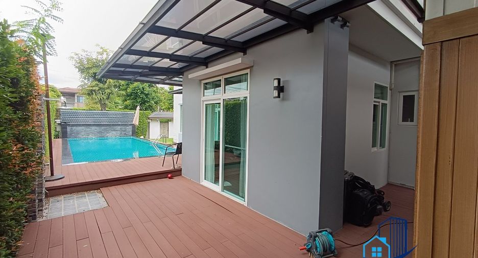 For sale 4 bedrooms house in Sai Mai, Bangkok