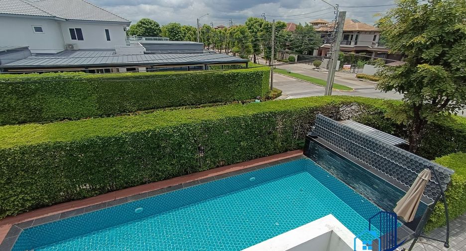 For sale 4 bedrooms house in Sai Mai, Bangkok