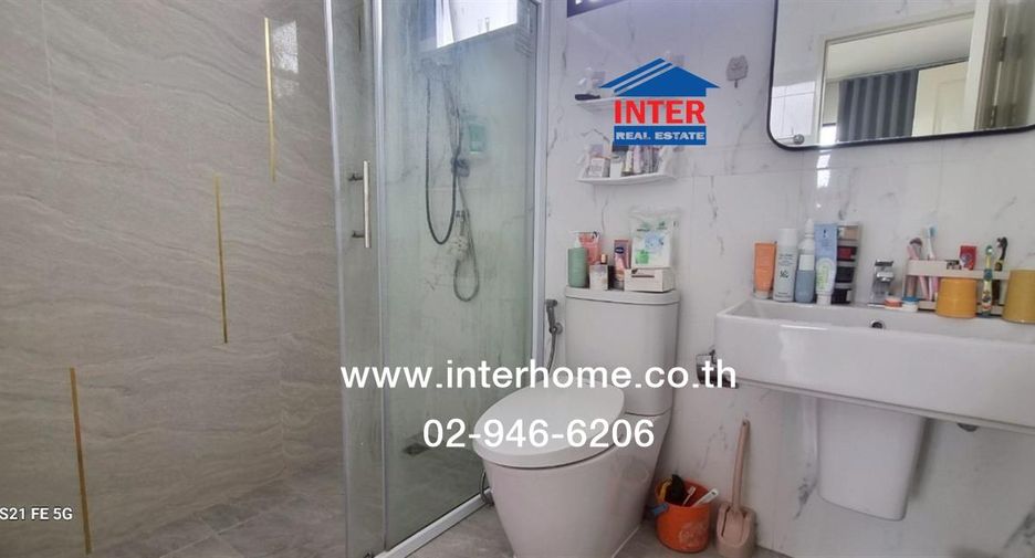 For rent and for sale 3 bedrooms house in Khlong Sam Wa, Bangkok