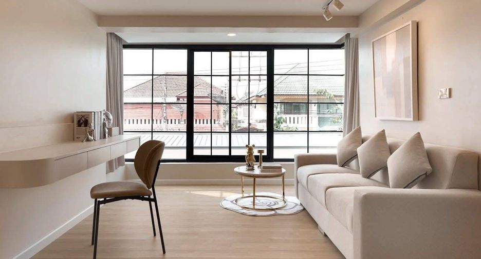 For sale 5 bedrooms house in Mueang Chiang Mai, Chiang Mai