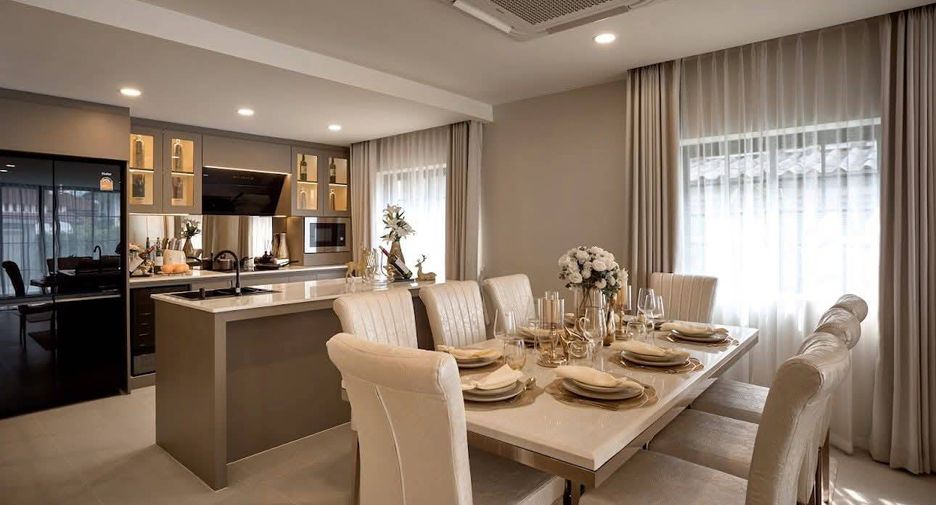 For sale 5 bedrooms house in Mueang Chiang Mai, Chiang Mai