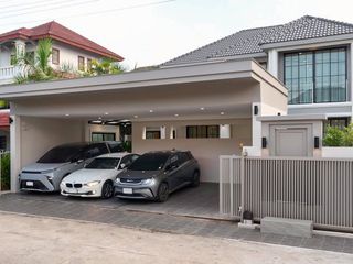 For sale 5 bedrooms house in Mueang Chiang Mai, Chiang Mai