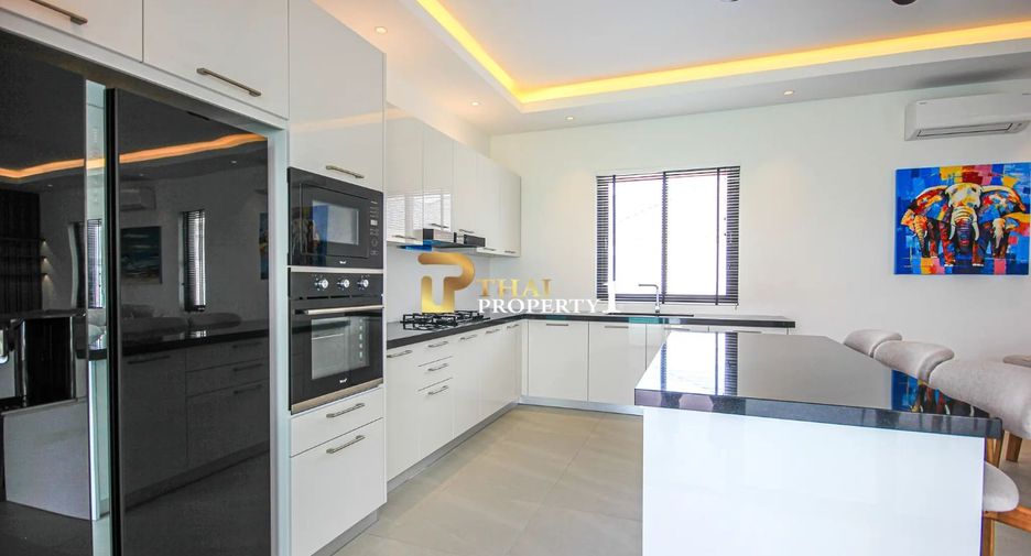 For sale 3 bedrooms villa in Hua Hin, Prachuap Khiri Khan