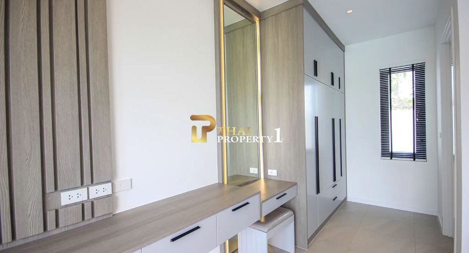 For sale 3 bedrooms villa in Hua Hin, Prachuap Khiri Khan