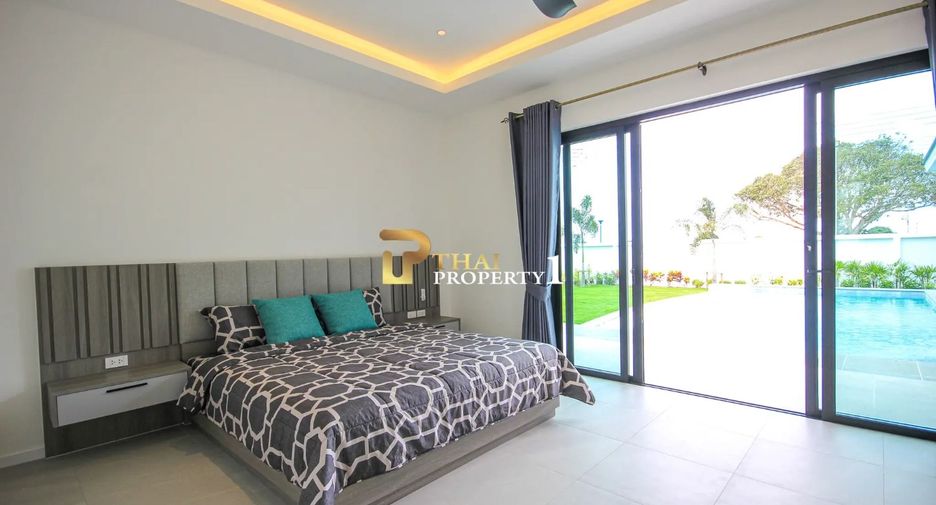 For sale 3 bedrooms villa in Hua Hin, Prachuap Khiri Khan