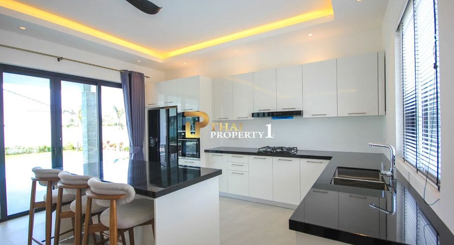 For sale 3 bedrooms villa in Hua Hin, Prachuap Khiri Khan
