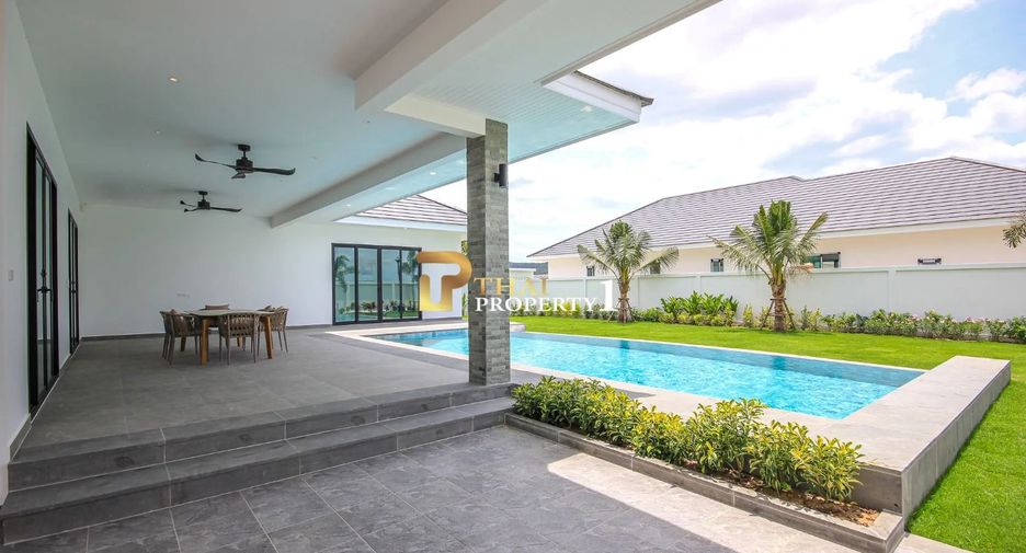 For sale 3 bedrooms villa in Hua Hin, Prachuap Khiri Khan