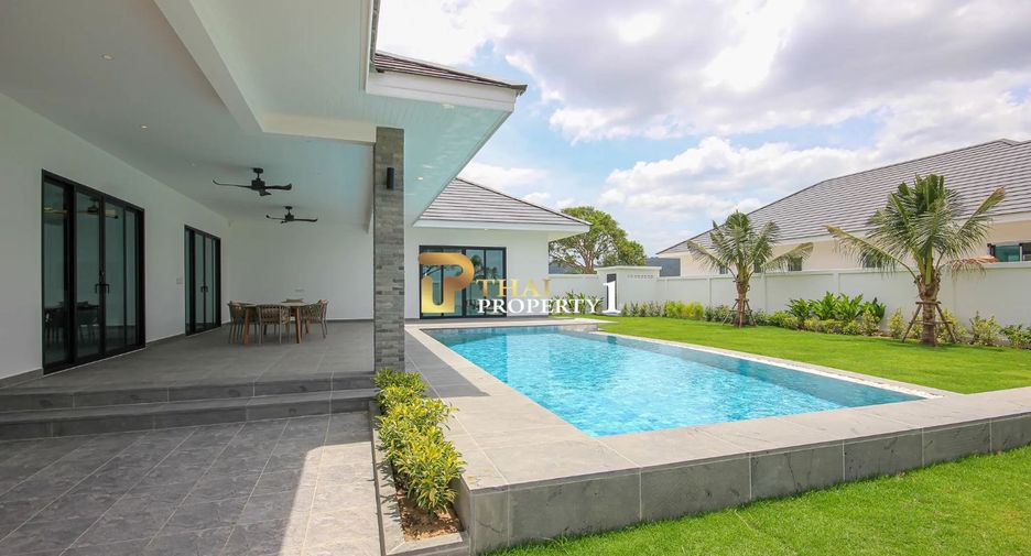 For sale 3 bedrooms villa in Hua Hin, Prachuap Khiri Khan