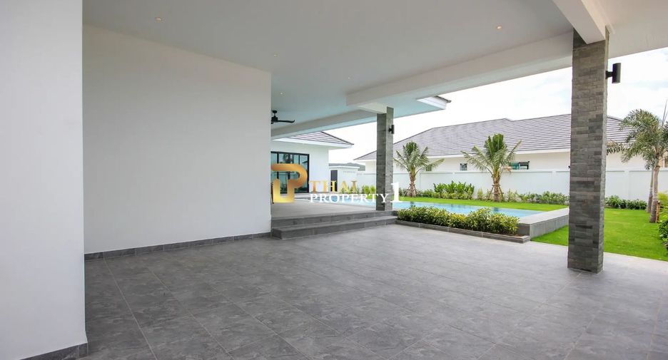 For sale 3 bedrooms villa in Hua Hin, Prachuap Khiri Khan