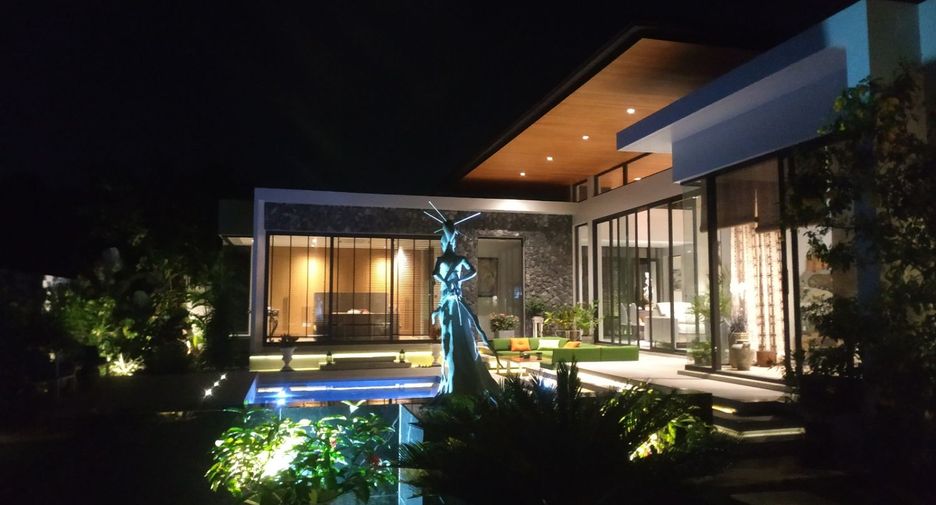 For sale 4 bedrooms villa in Thalang, Phuket