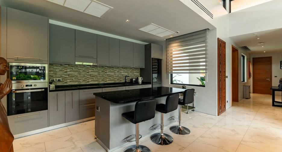 For sale 4 bedrooms villa in Thalang, Phuket