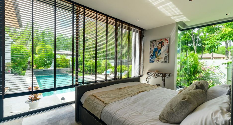 For sale 4 bedrooms villa in Thalang, Phuket