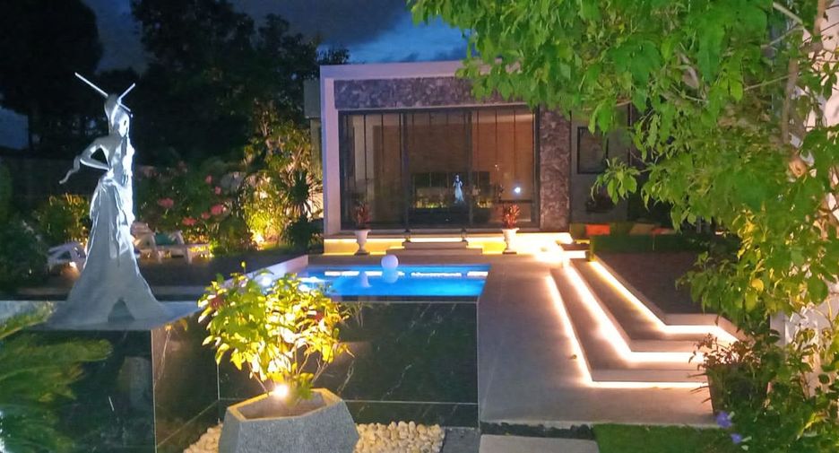 For sale 4 bedrooms villa in Thalang, Phuket