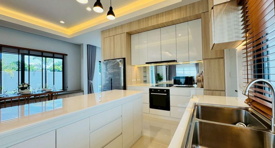 For rent 3 bedrooms house in Bang Lamung, Chonburi