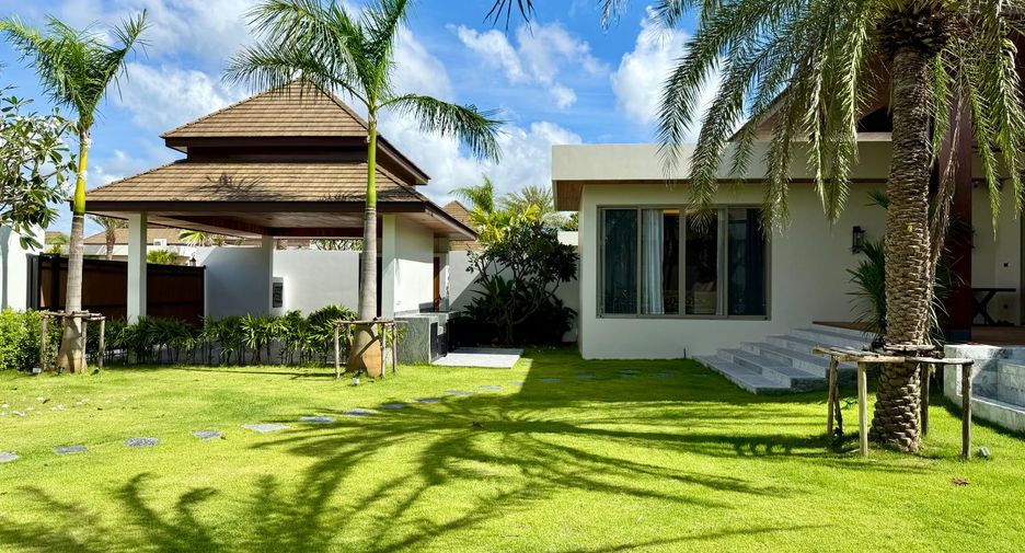 For sale 4 bedrooms villa in Thalang, Phuket