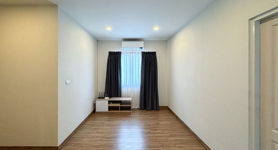 Haus zum Kauf mit 4 Zimmer in Bang Phli, Samut Prakan