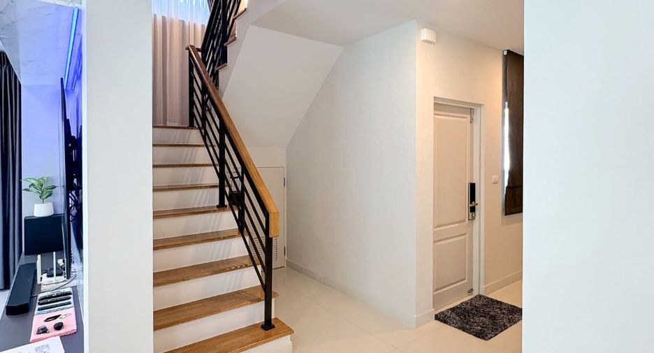Haus zum Kauf mit 4 Zimmer in Bang Phli, Samut Prakan