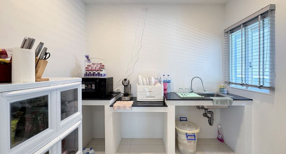 Haus zum Kauf mit 4 Zimmer in Bang Phli, Samut Prakan