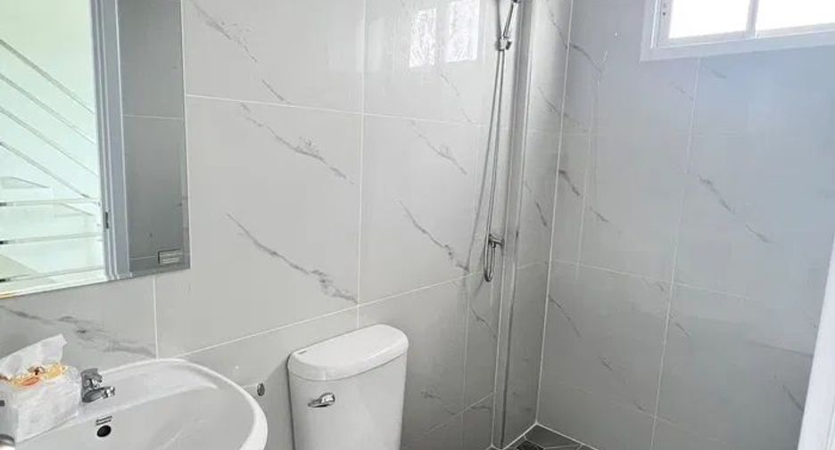 For rent 4 ベッドルーム retail Space in Bang Yai, Nonthaburi
