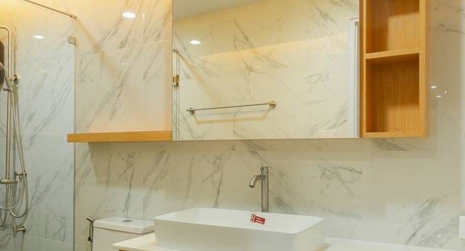 For rent 4 bedrooms villa in Hang Dong, Chiang Mai