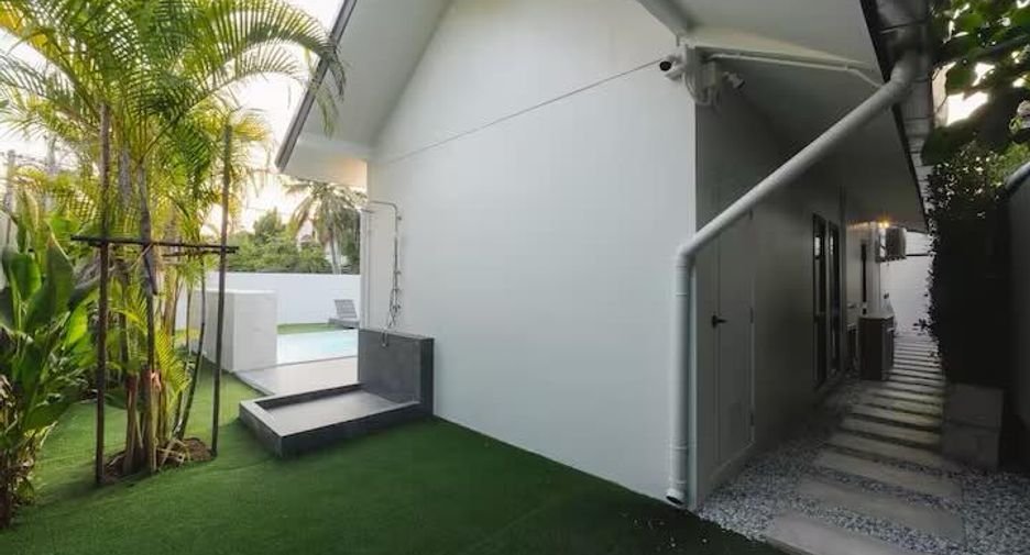 For rent 4 bedrooms villa in Hang Dong, Chiang Mai