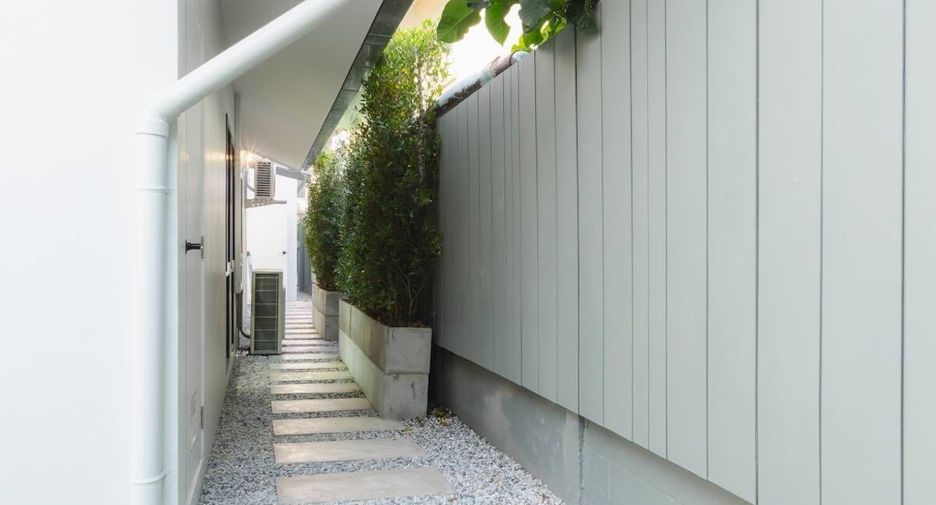 For rent 4 bedrooms villa in Hang Dong, Chiang Mai