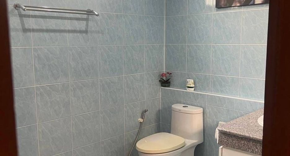 Haus zum Kauf mit 4 Zimmer in Bang Lamung, Chonburi