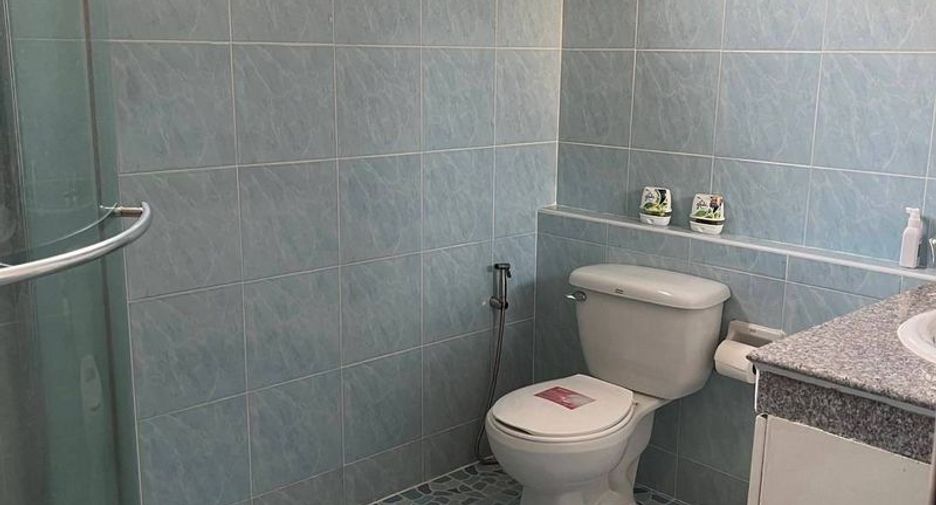 Haus zum Kauf mit 4 Zimmer in Bang Lamung, Chonburi