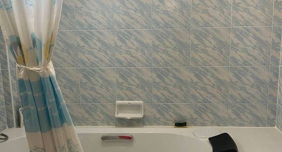 Haus zum Kauf mit 4 Zimmer in Bang Lamung, Chonburi