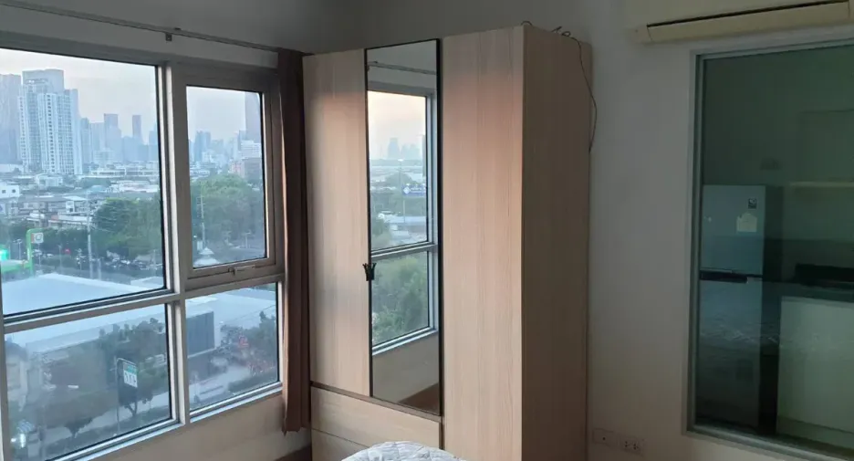For sale 1 bed condo in Khlong Toei, Bangkok