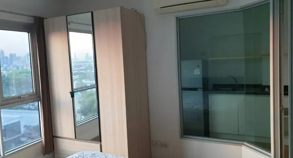 For sale 1 bed condo in Khlong Toei, Bangkok