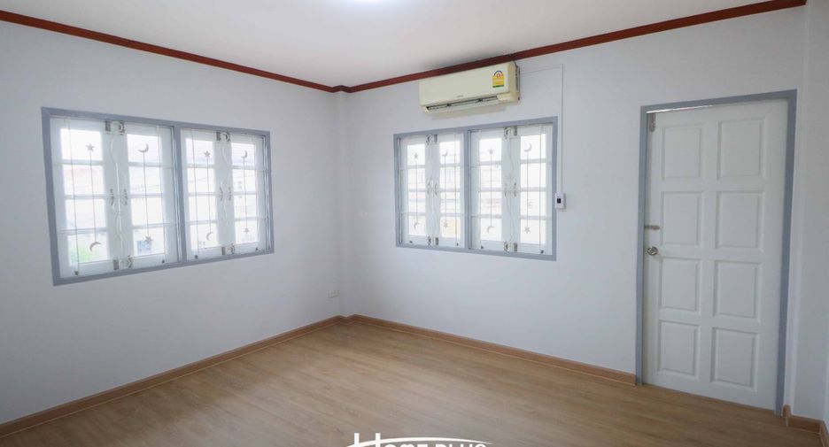 For sale 3 bedrooms house in Lat Phrao, Bangkok