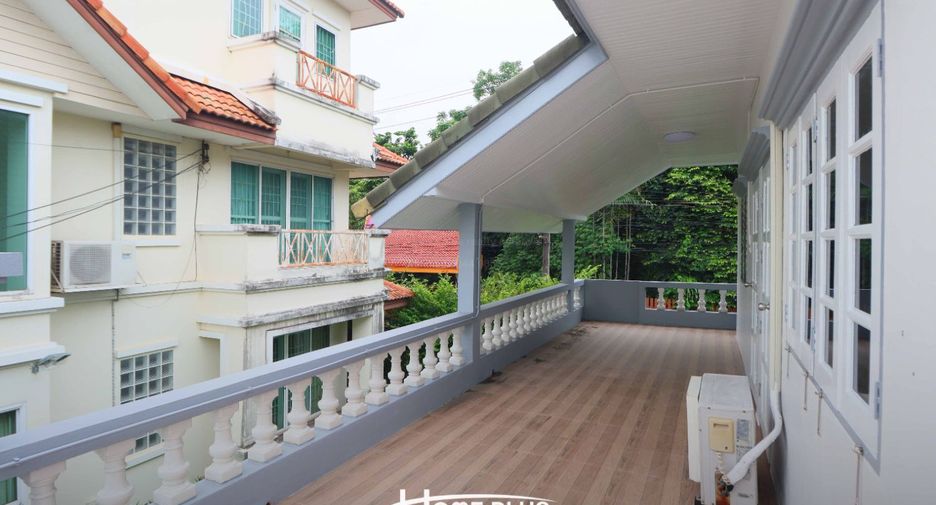 For sale 3 bedrooms house in Lat Phrao, Bangkok