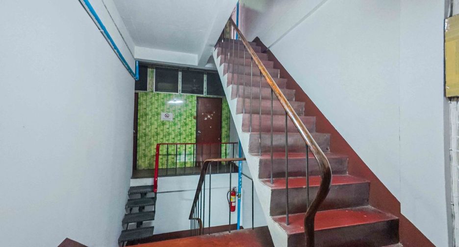 For sale 41 bedrooms retail Space in Bang Kapi, Bangkok