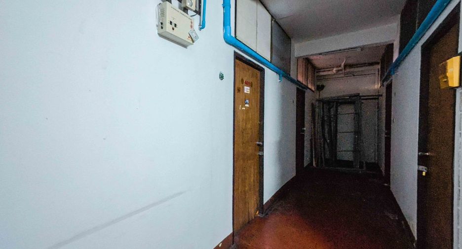 For sale 41 bedrooms retail Space in Bang Kapi, Bangkok
