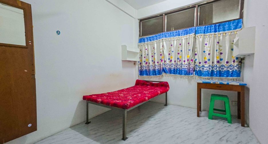 For sale 41 bedrooms retail Space in Bang Kapi, Bangkok