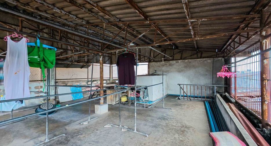 For sale 41 bedrooms retail Space in Bang Kapi, Bangkok