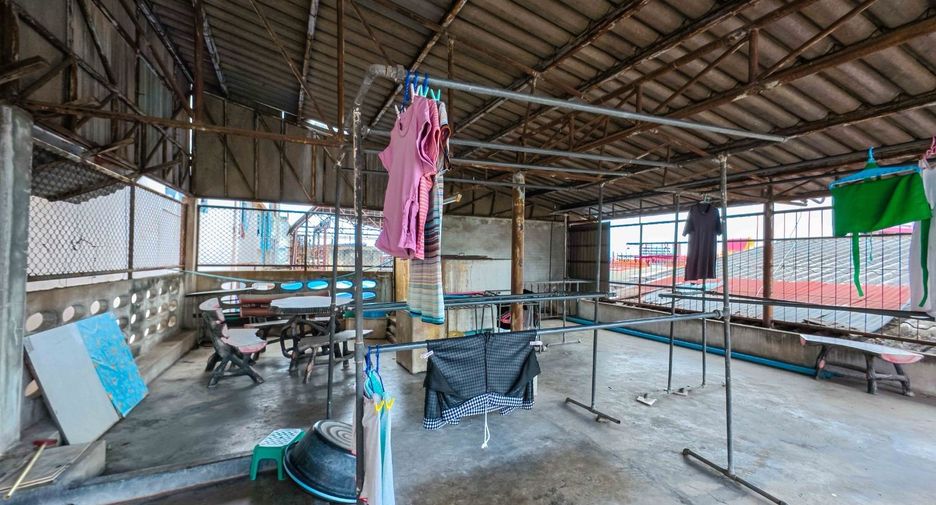 For sale 41 bedrooms retail Space in Bang Kapi, Bangkok