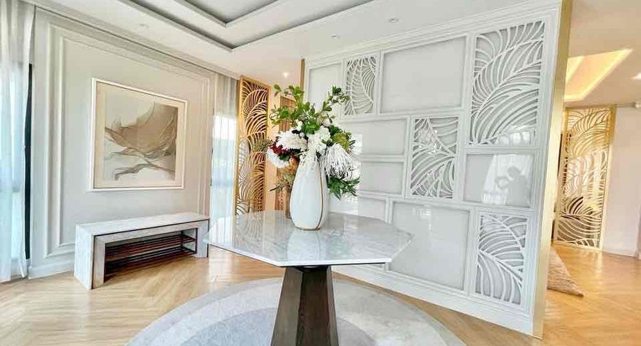 Casa en alquiler de 6 habitaciones en Bang Phli, Samut Prakan