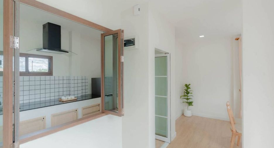 For sale 2 bedrooms house in Saraphi, Chiang Mai