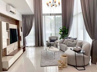 For rent 4 bedrooms house in Mueang Chiang Mai, Chiang Mai