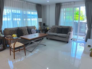 À louer 3 chambres maison à Bang Lamung, Chonburi