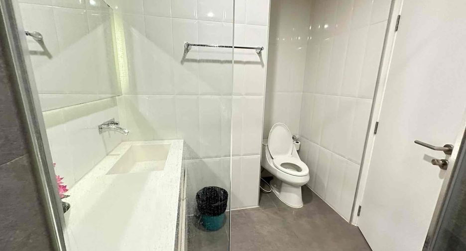 For rent 3 bedrooms condo in Mueang Chiang Mai, Chiang Mai