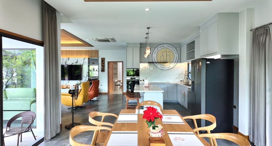 For sale 3 ベッドルーム villa in Bang Lamung, Chonburi
