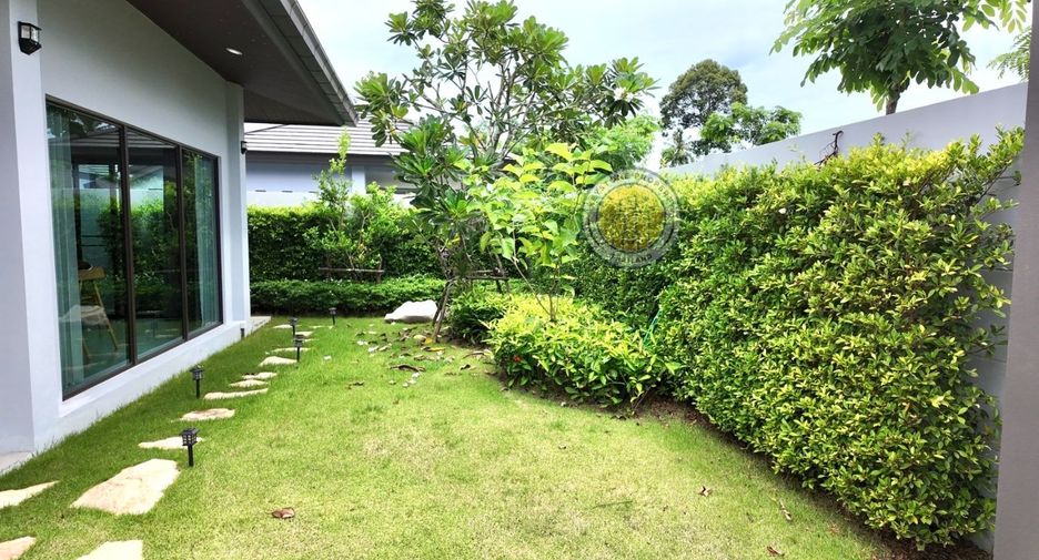 For sale 3 ベッドルーム villa in Bang Lamung, Chonburi