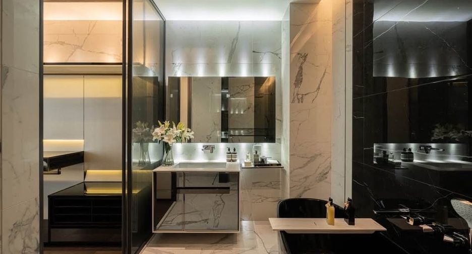 For rent and for sale 2 bedrooms condo in Watthana, Bangkok