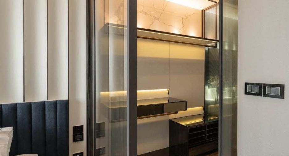 For rent and for sale 2 bedrooms condo in Watthana, Bangkok